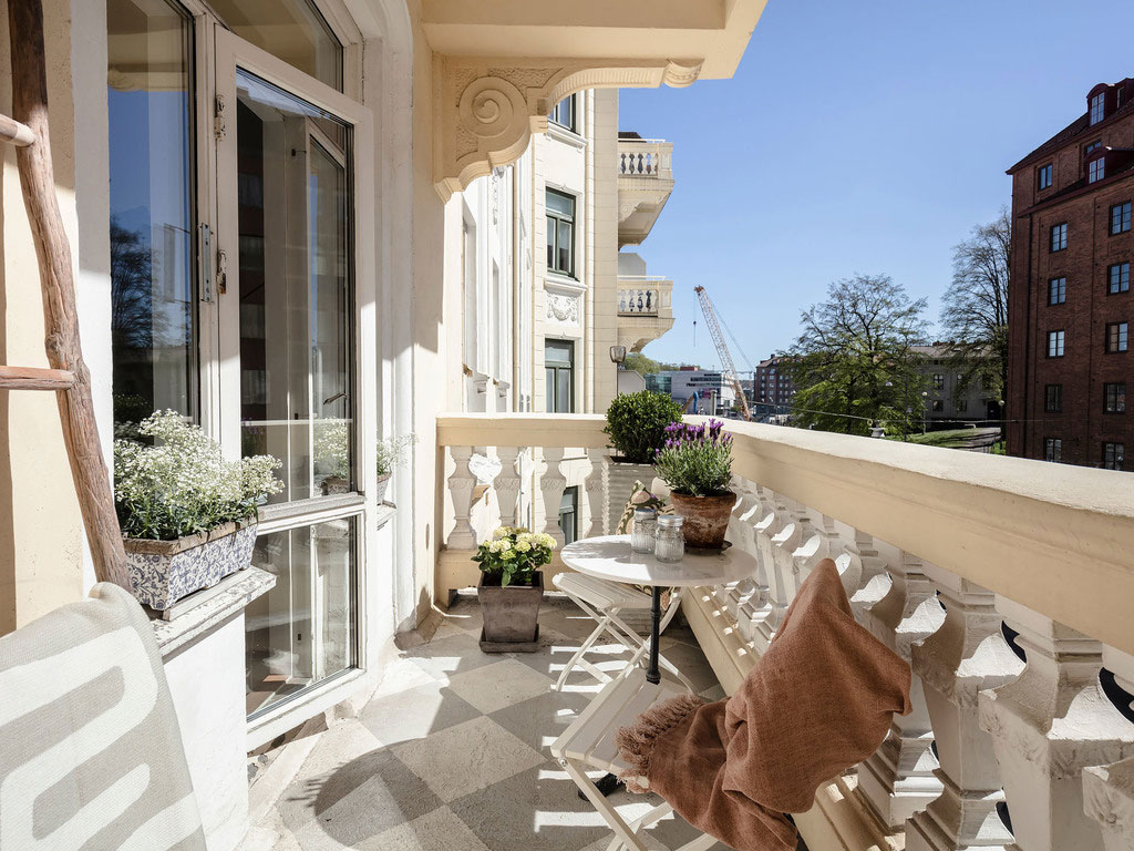 瑞典宽敞明亮的优雅公寓设计-22