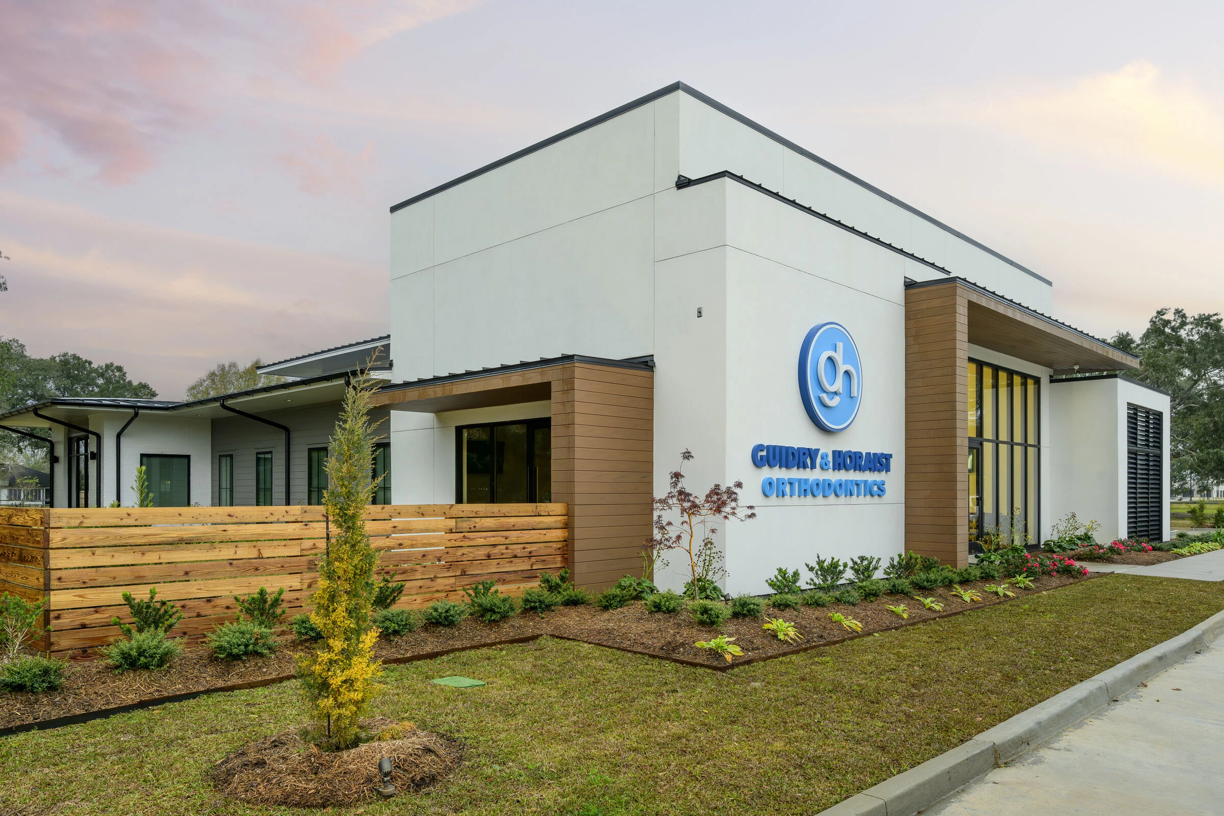 吉德里和霍赖斯特正畸学丨美国路易斯安那丨Ritter Maher Architects-21