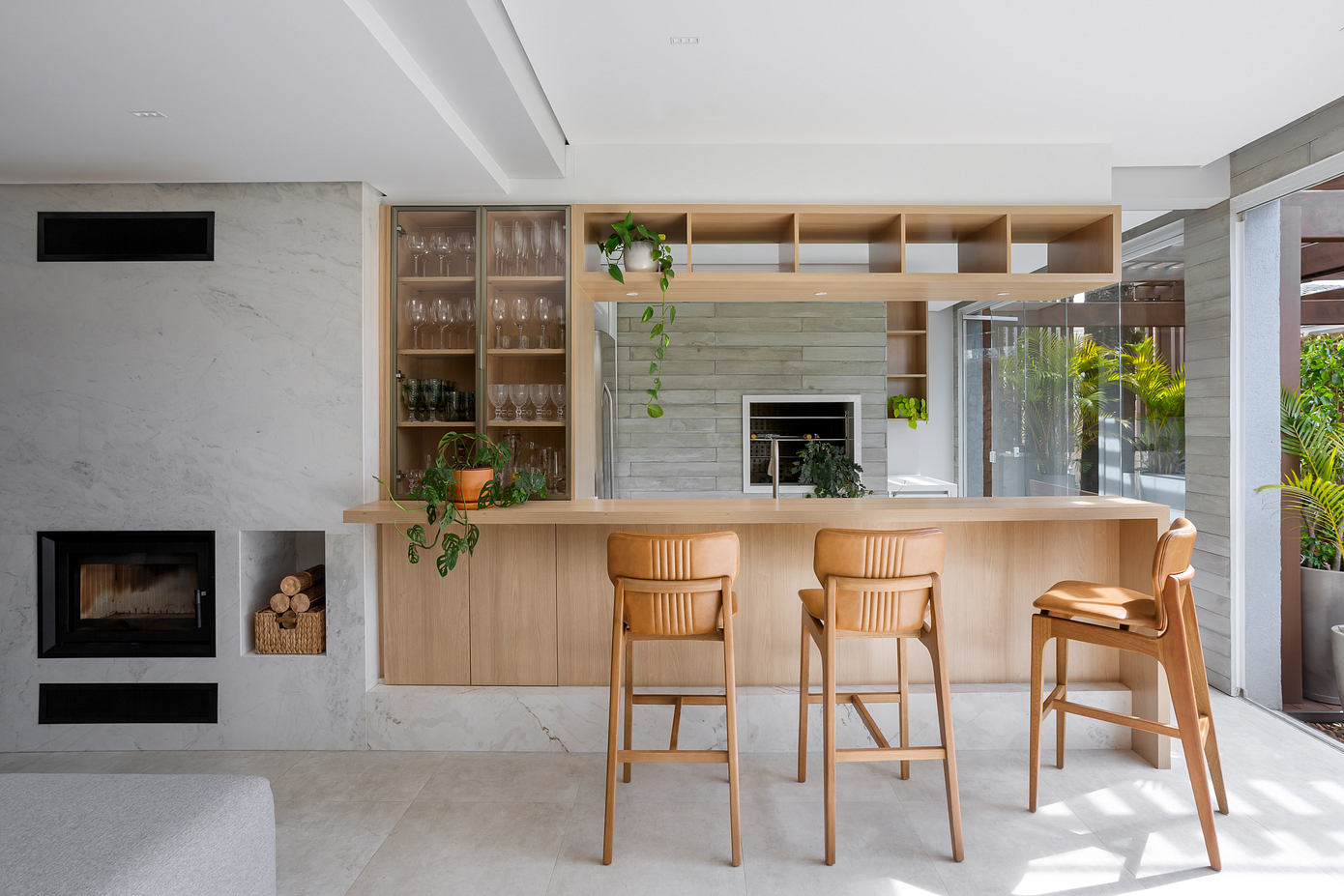 Casa Cubo: Modern Brazilian Home Revived-4