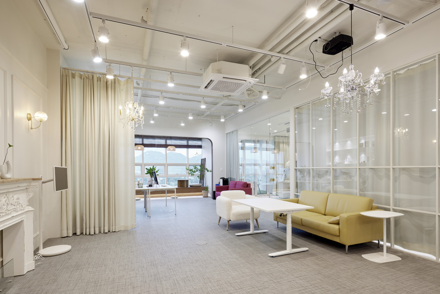 白色时尚，37 平米知识产业中心-4