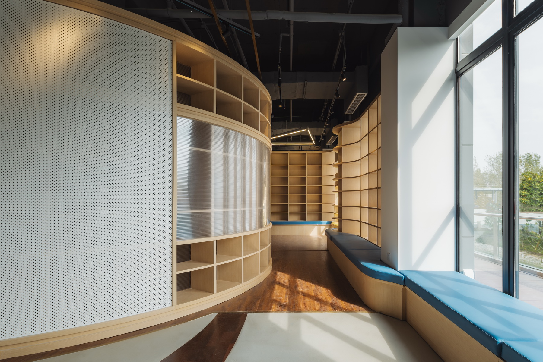 上海交通大学曦潮书店丨上海交通大学思作设计工作室-34