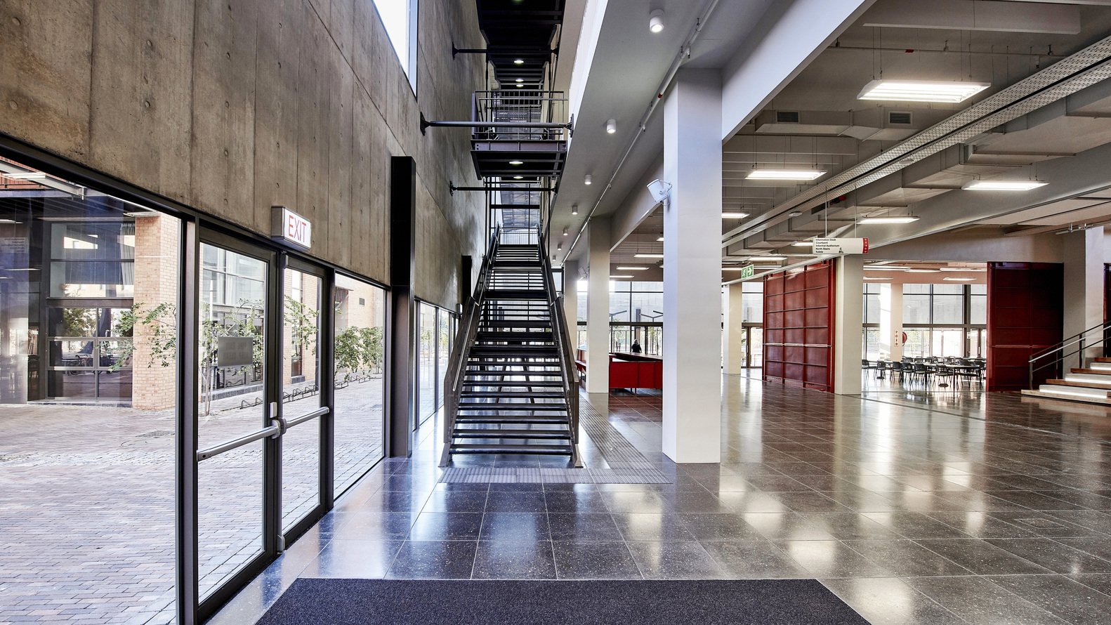 南非金伯利大学学生资源中心-110