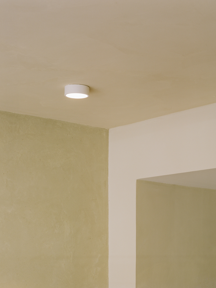 法国圣劳伦特杜瓦尔市 Pugets Artisanal Bakery 的艺术烘焙设计-29