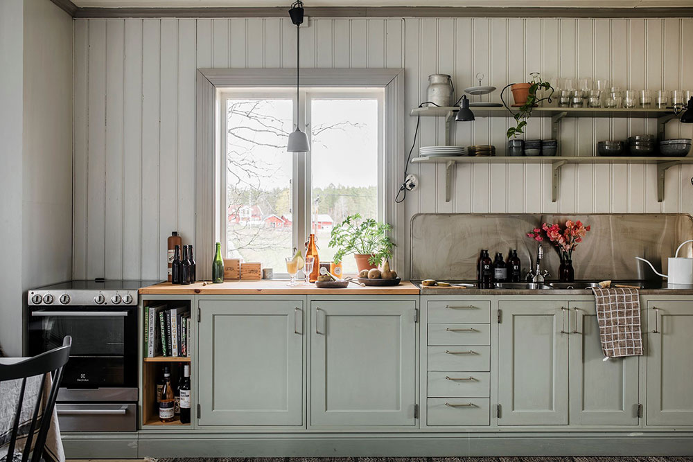 瑞典老夏季度假小屋的现代翻新-12