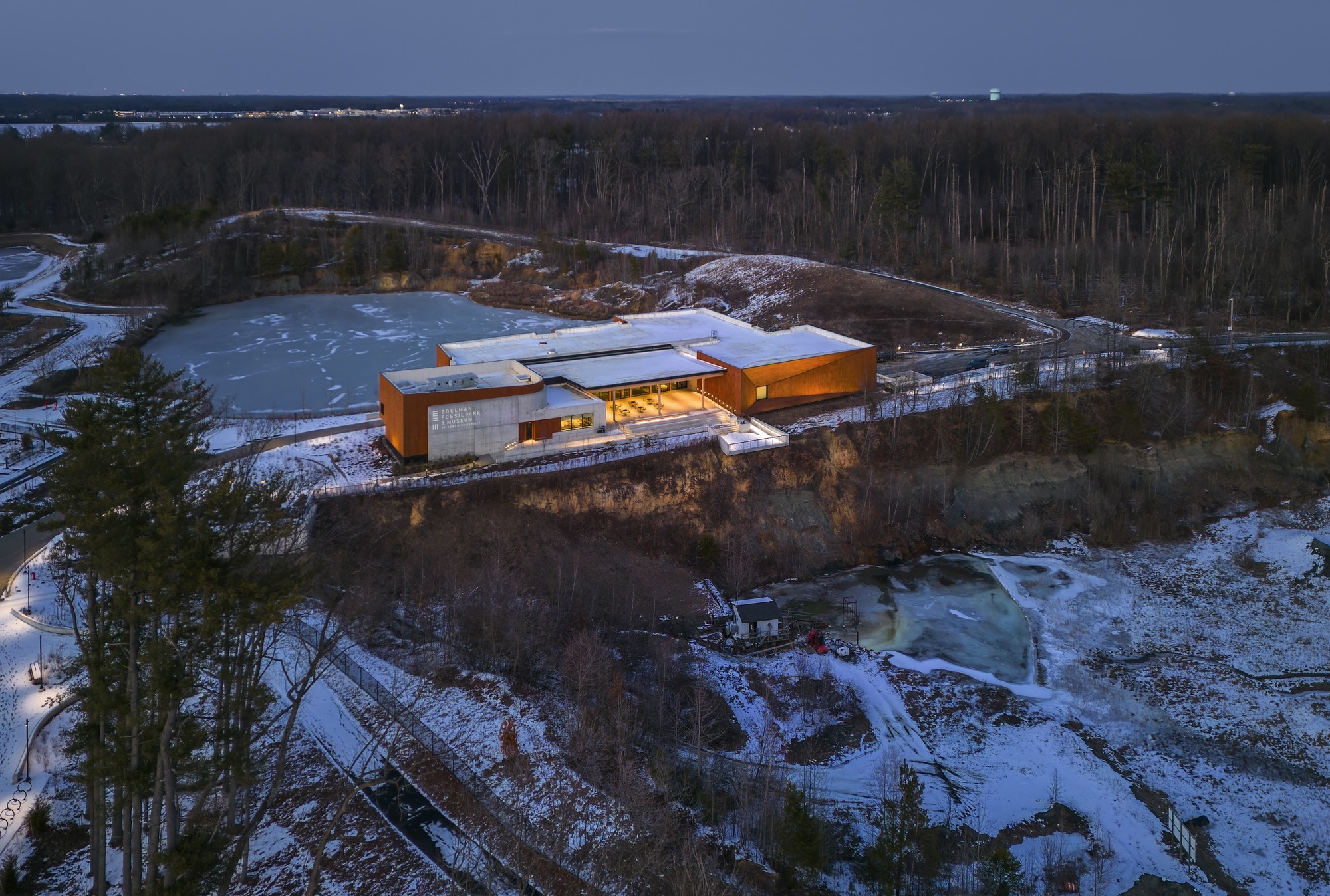 Jean & Ric Edelman Fossil Park & Museum / Ennead Architects-30