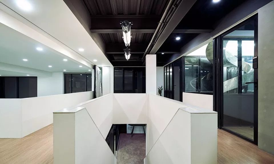 北京 ASTUDIO 摄影工作室 | 工业风与现代简约的完美融合-24