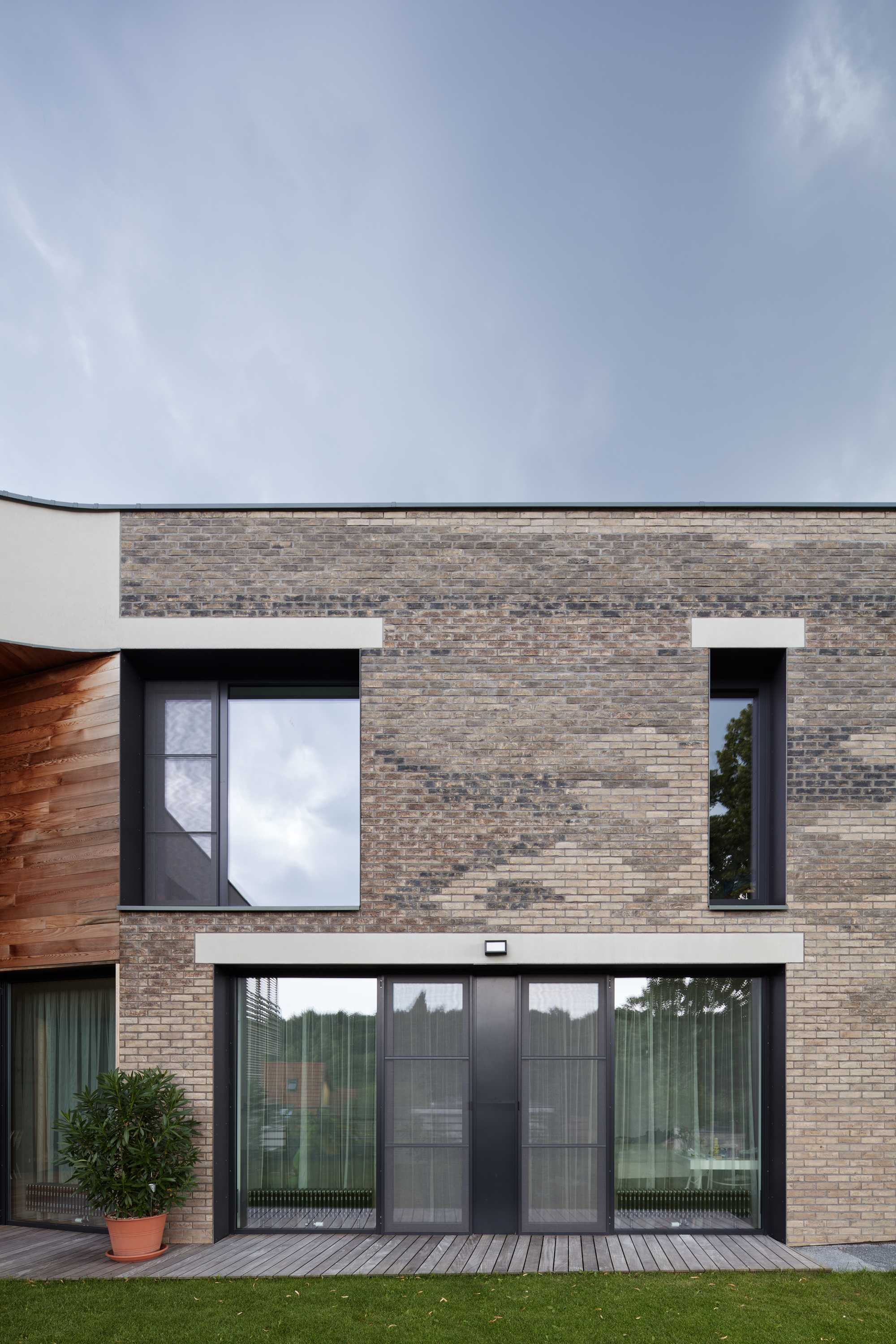 波多里别墅 Villa H 3，融入自然的室内设计杰作-17