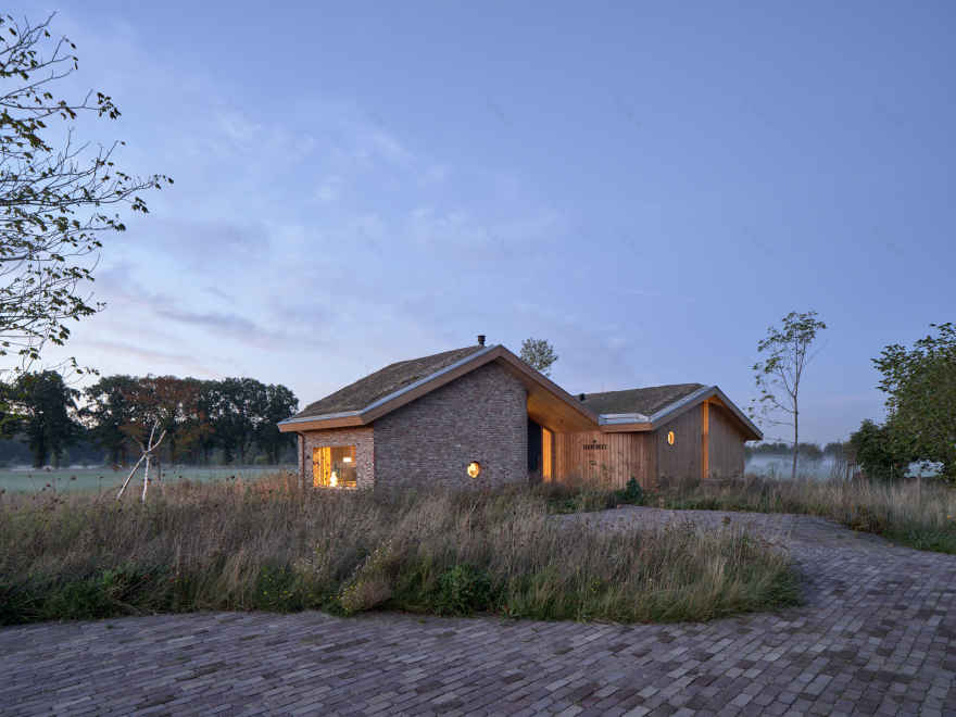 草地上的房子丨荷兰丨Team Tonbo-26