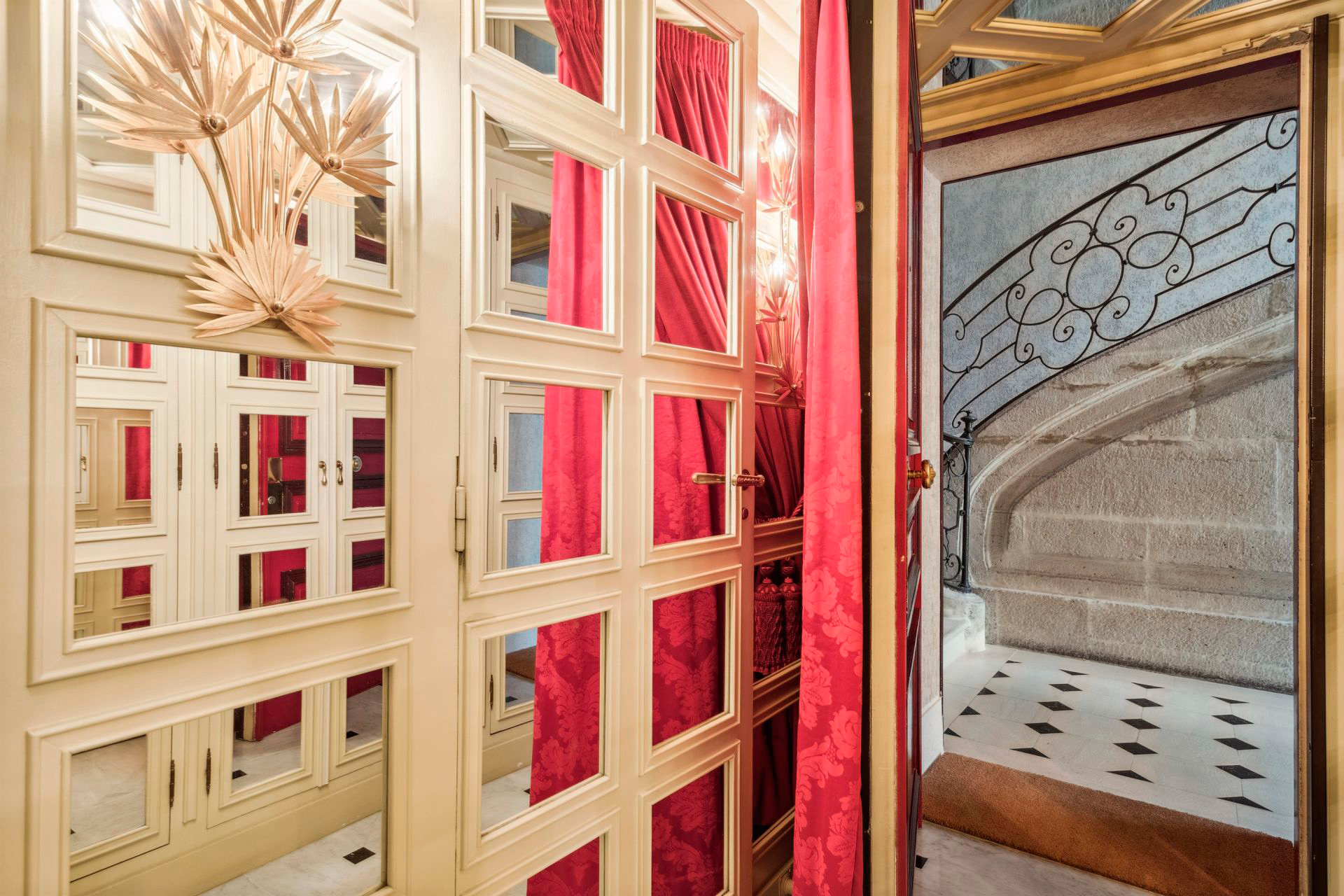 巴洛克风格双层别墅 | 奢华与艺术的完美融合-1