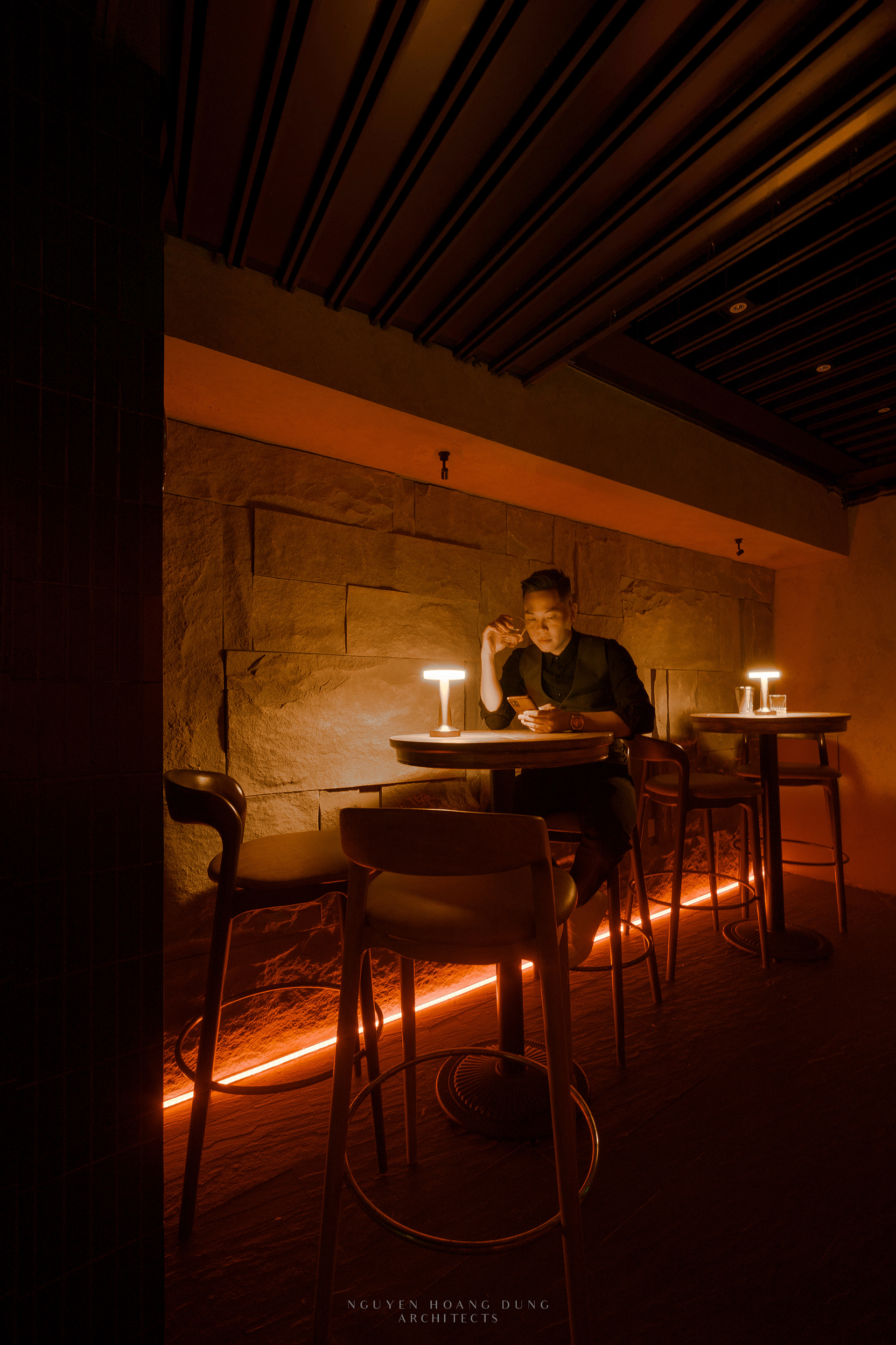 ALLEY WHISKY  COCTAIL PUB 设计丨越南河内丨NGUYEN HOANG DUNG ARCHITECTS-21