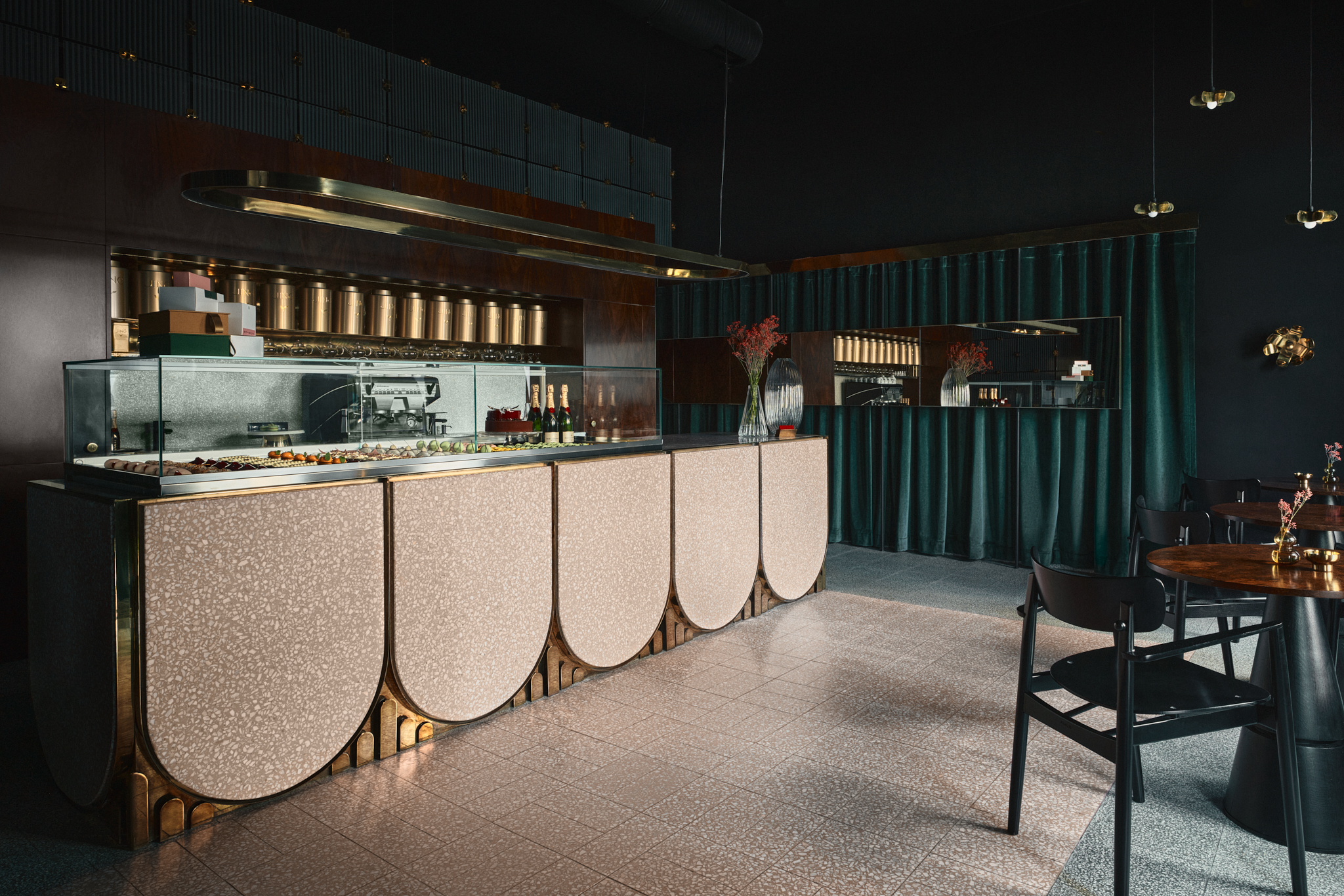 Opole 老市场精致糖果店“Bon Bon”丨Ugo 办公室-12