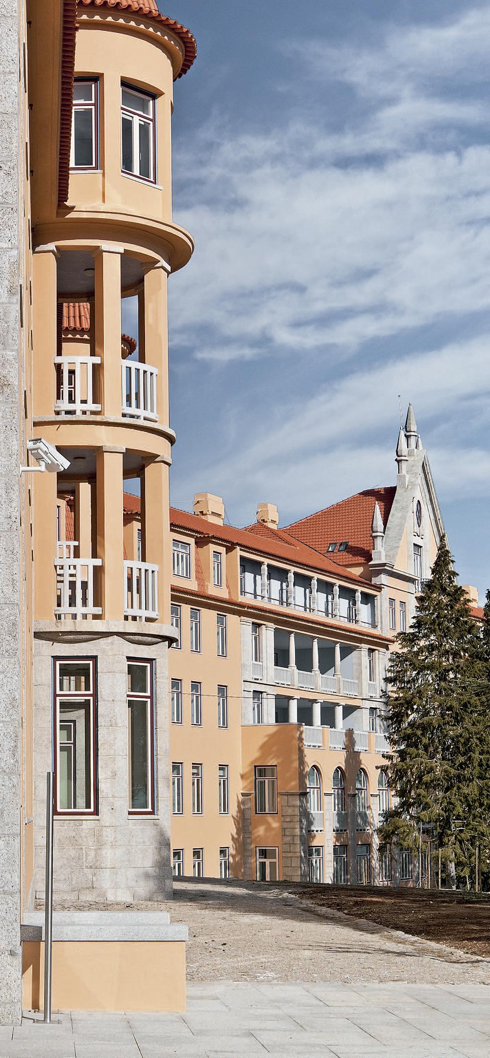 葡萄牙废弃铁路疗养院变身高山酒店-10