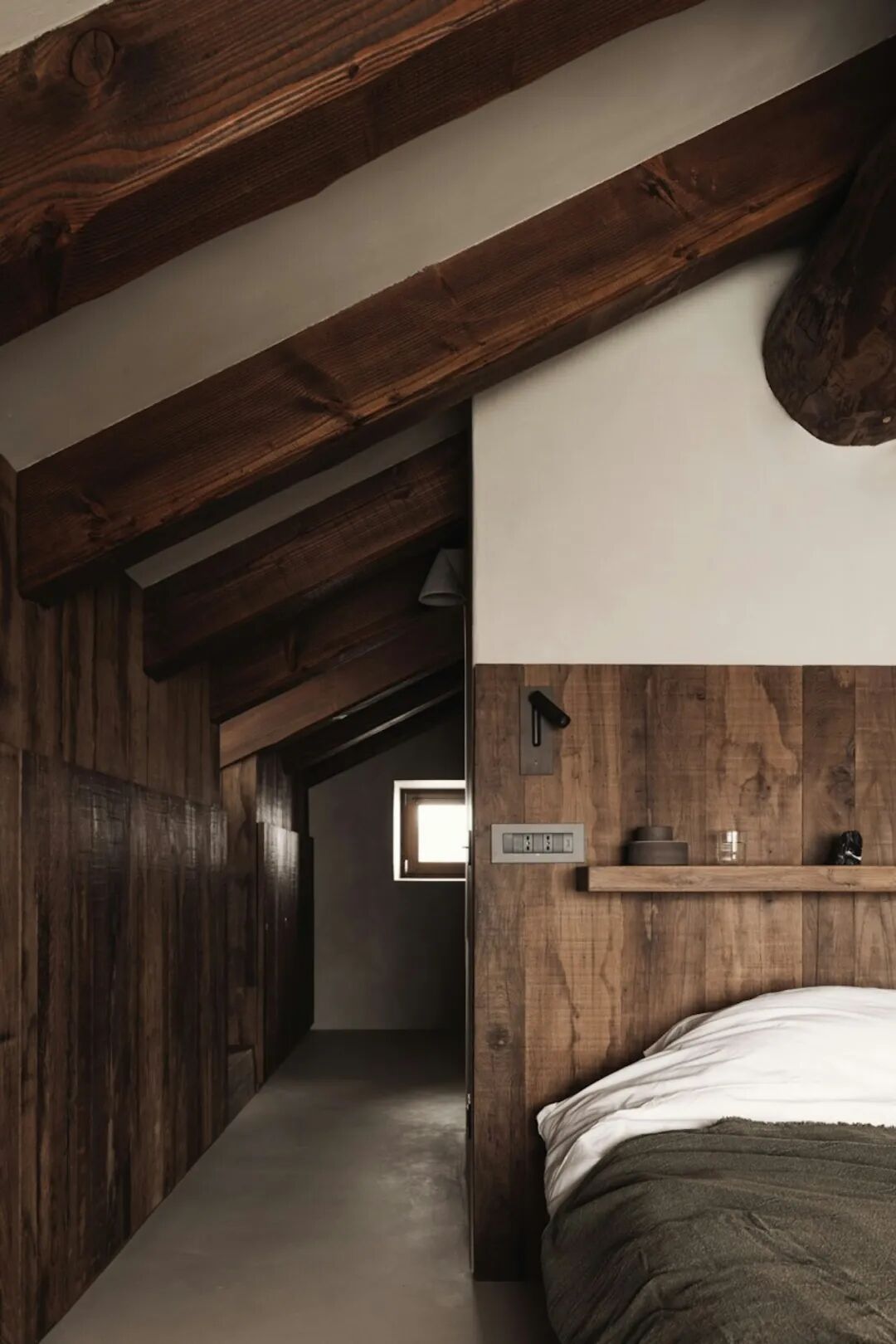 库马约尔小镇小木屋改造丨意大利丨Maison Osaïn-24