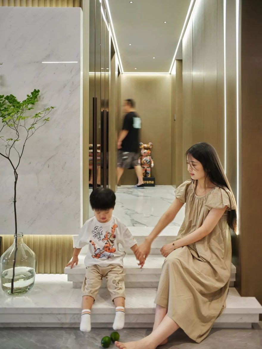 现代轻奢三居,打造都会女郎Kiko的理想家丨中国上海丨林时垚-93