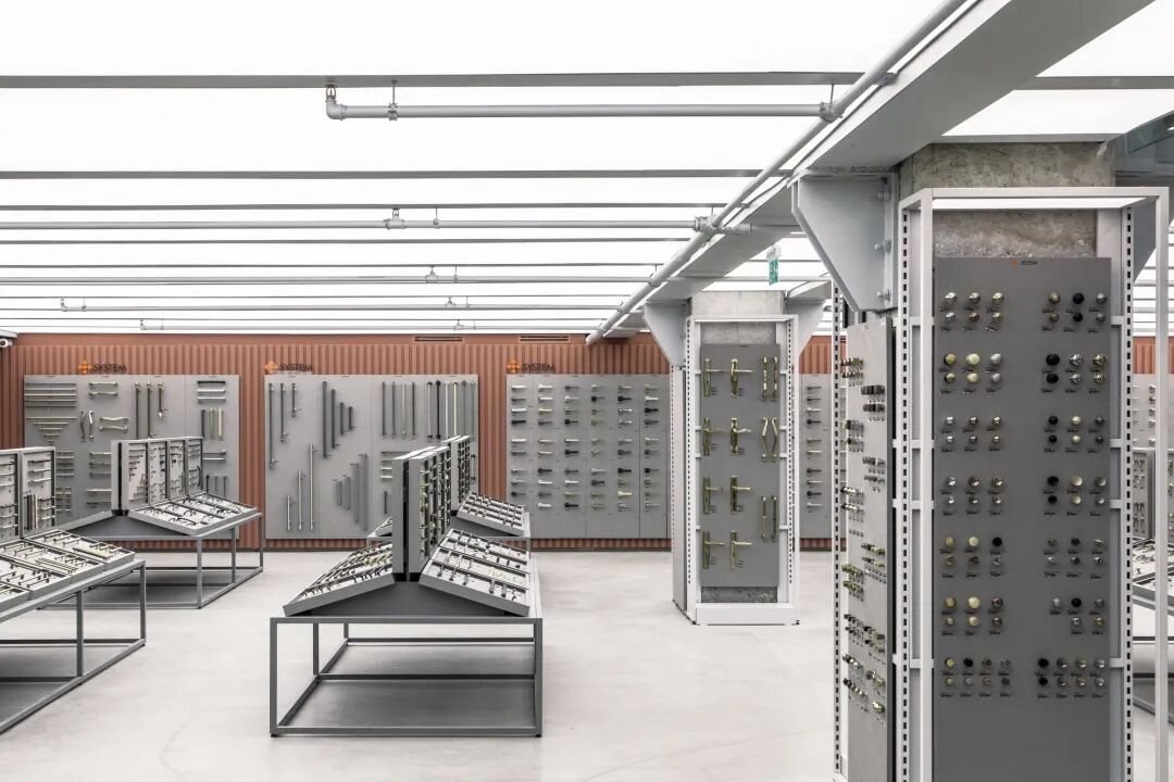 工业美学的空间叙事：System展厅的粗犷与精致哲学-15