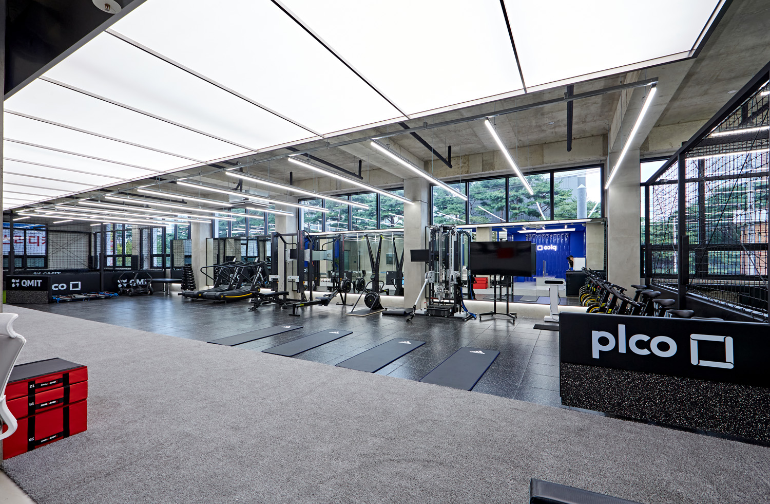 韩国 120 平现代风格运动中心，极简设计的魅力-10