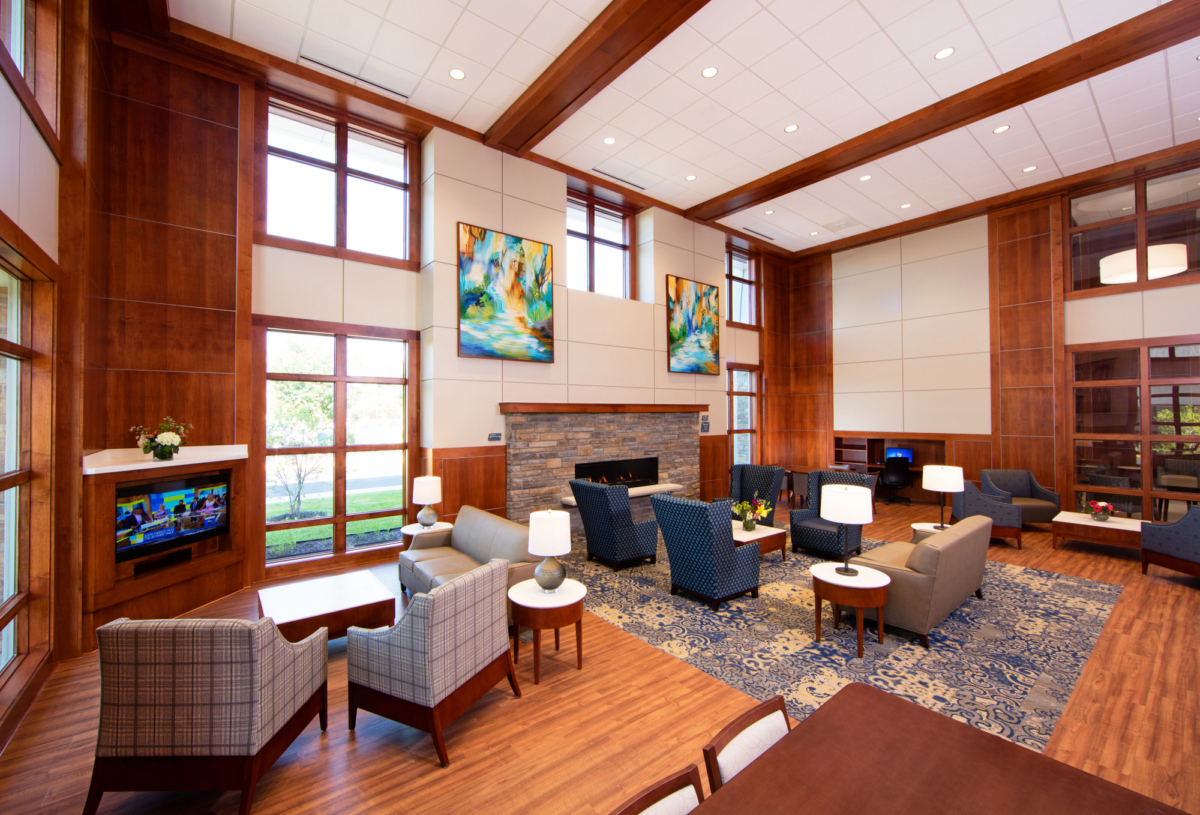 祈祷之手 · Linda E· White Hospice House-12