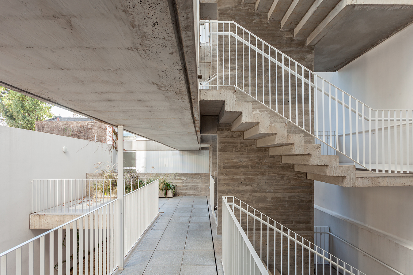 阿根廷 Coghlan 区公寓建筑设计丨Diego Cherbenco,Gustavo Robinsohn-12