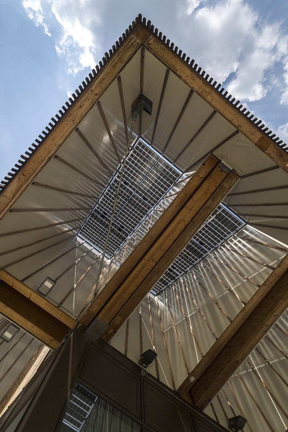 艾米利亚罗马涅大区环境能源局 · 可持续公共建筑的典范-45