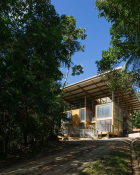Administrative Headquarters Forest Foundation Juréia-Itatins / 23 SUL