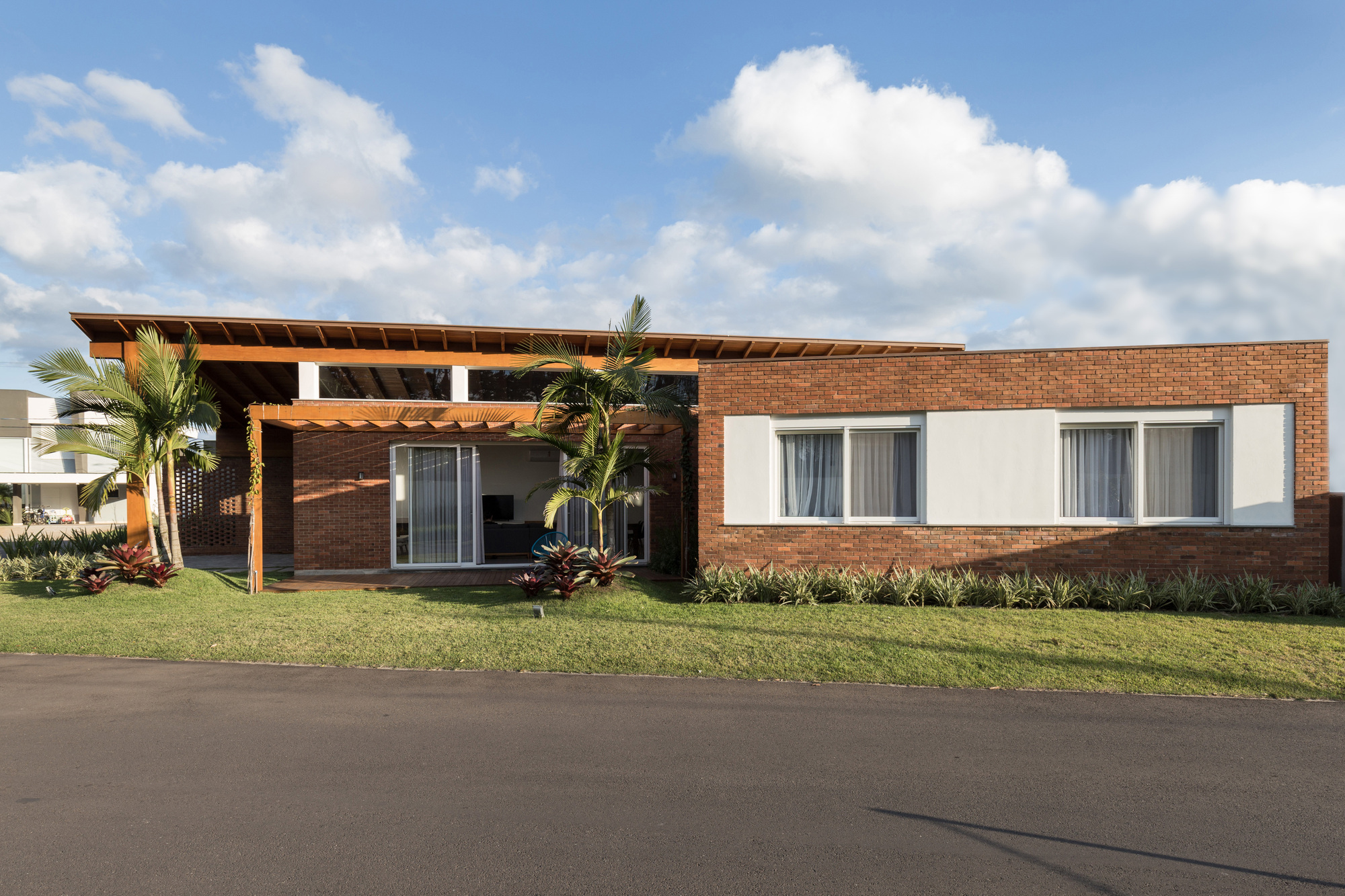 巴西 Malibu H25 别墅 · 家庭度假胜地-14