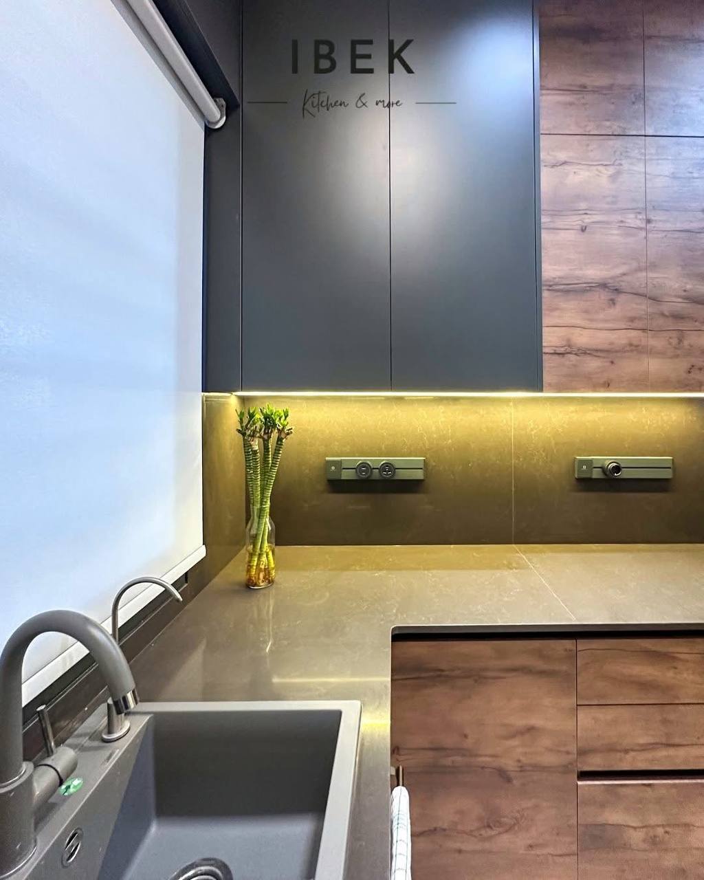 Midnight Luxe Kitchen-8