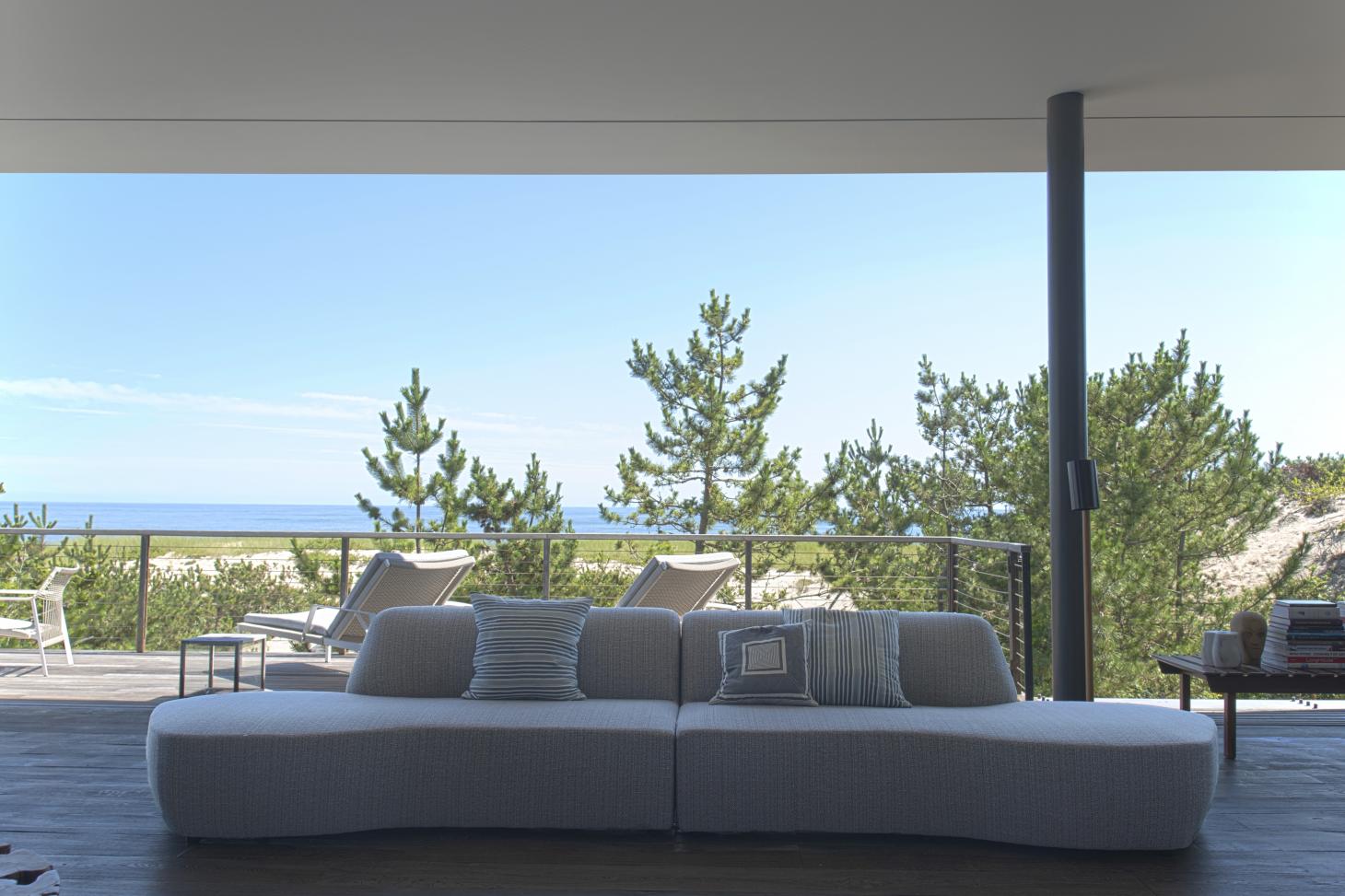 "Yabu Pushelberg 的海滩之家 | 现代主义设计与自然景观的完美融合"-7