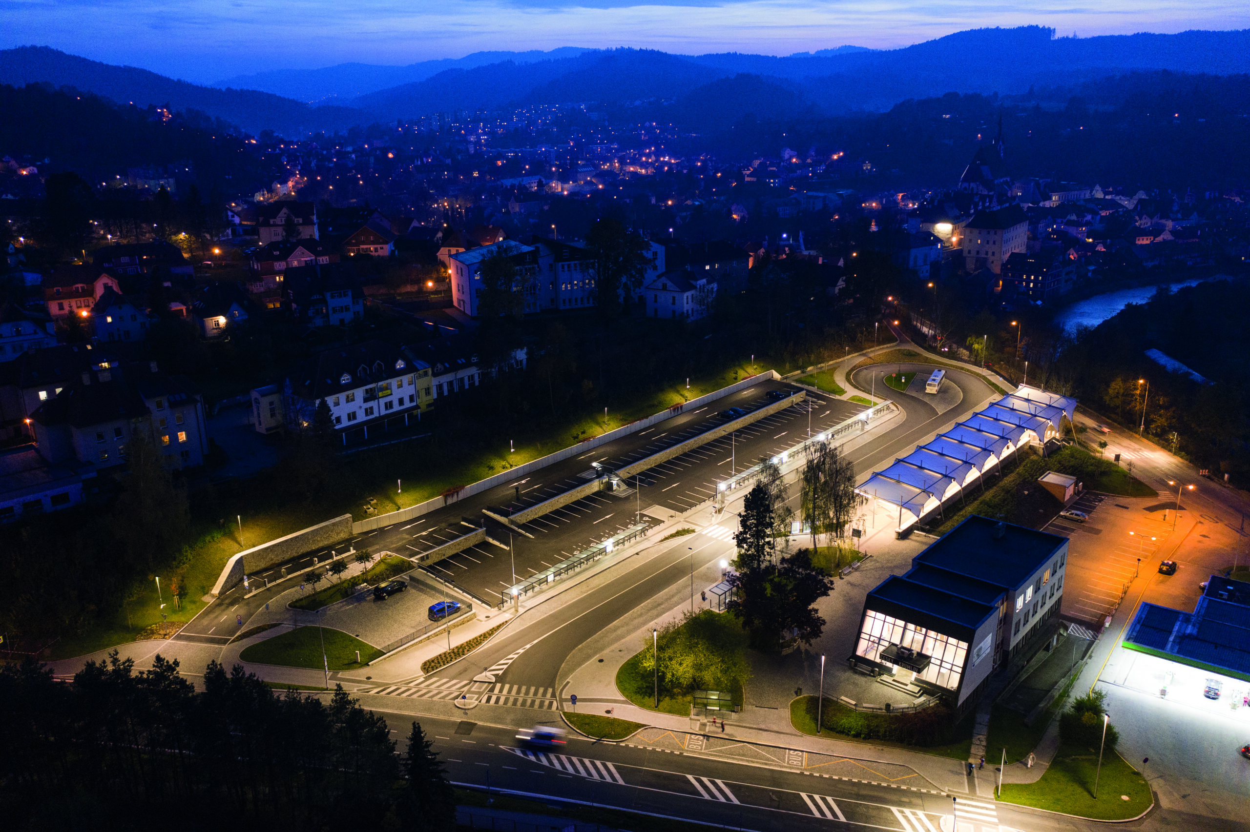 AUTOBUSOVÉ NÁDRAŽÍ（汽车站）丨捷克-9