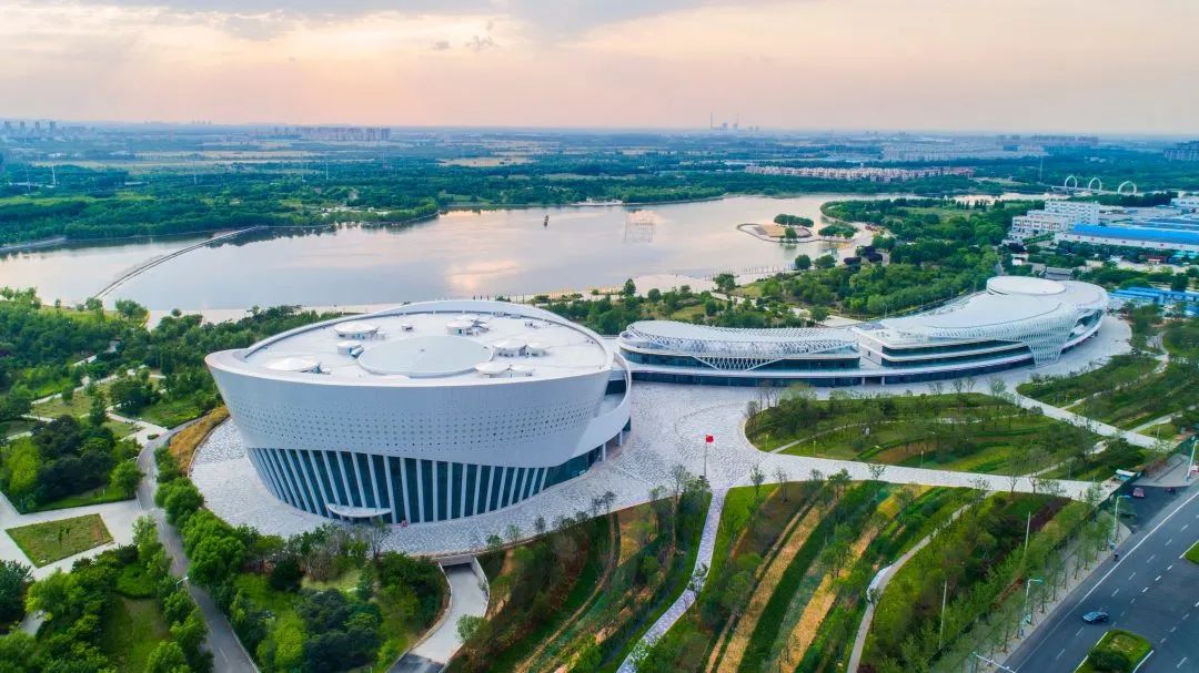 济南华侨城欢乐荟 | 文化地标之美-48