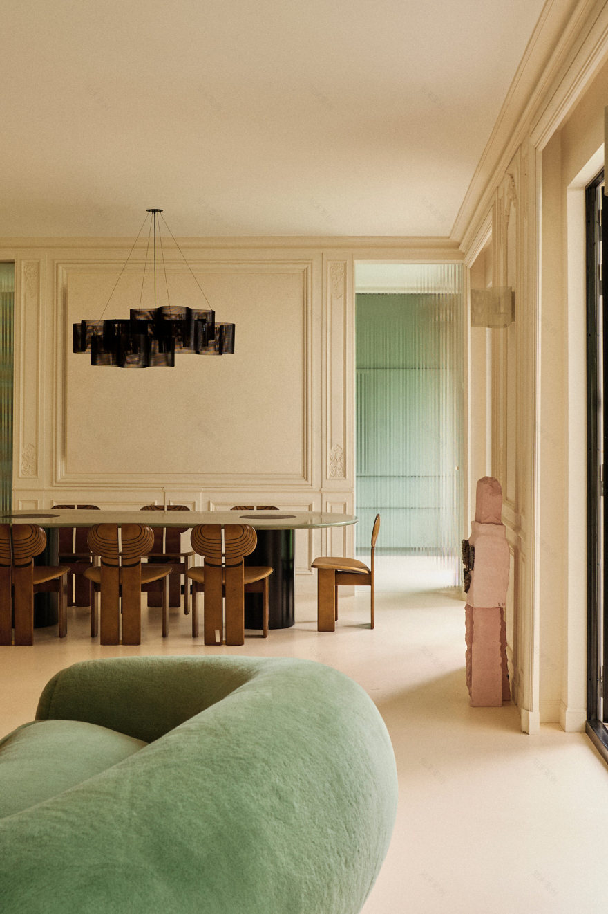 Parc-Side Perfection: Uchronia’s Garden-Embracing Apartment in Central Paris.-21