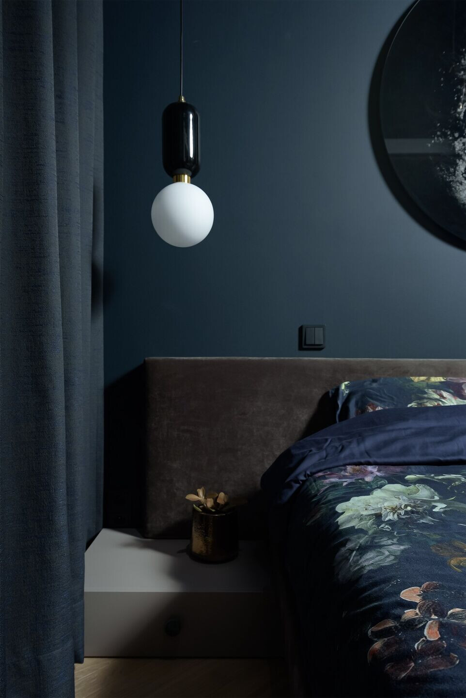 波兰历史建筑中的现代绿意空间-44