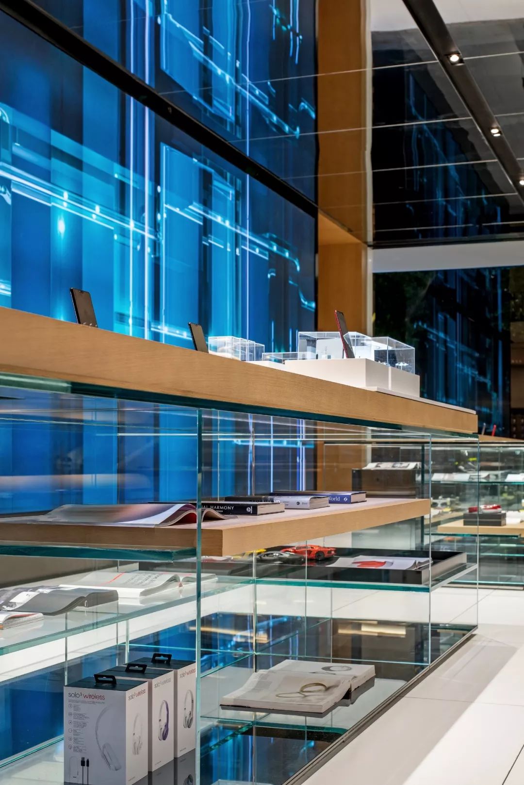 透明的存在· OPPO深圳旗舰店  DOMANI东仓新作-23