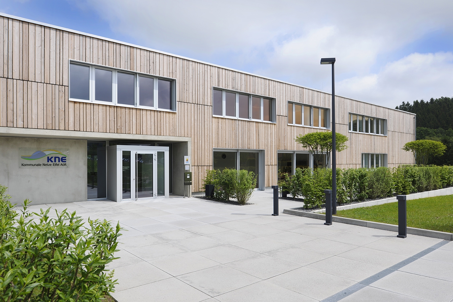 可持续发展的生态办公建筑-28