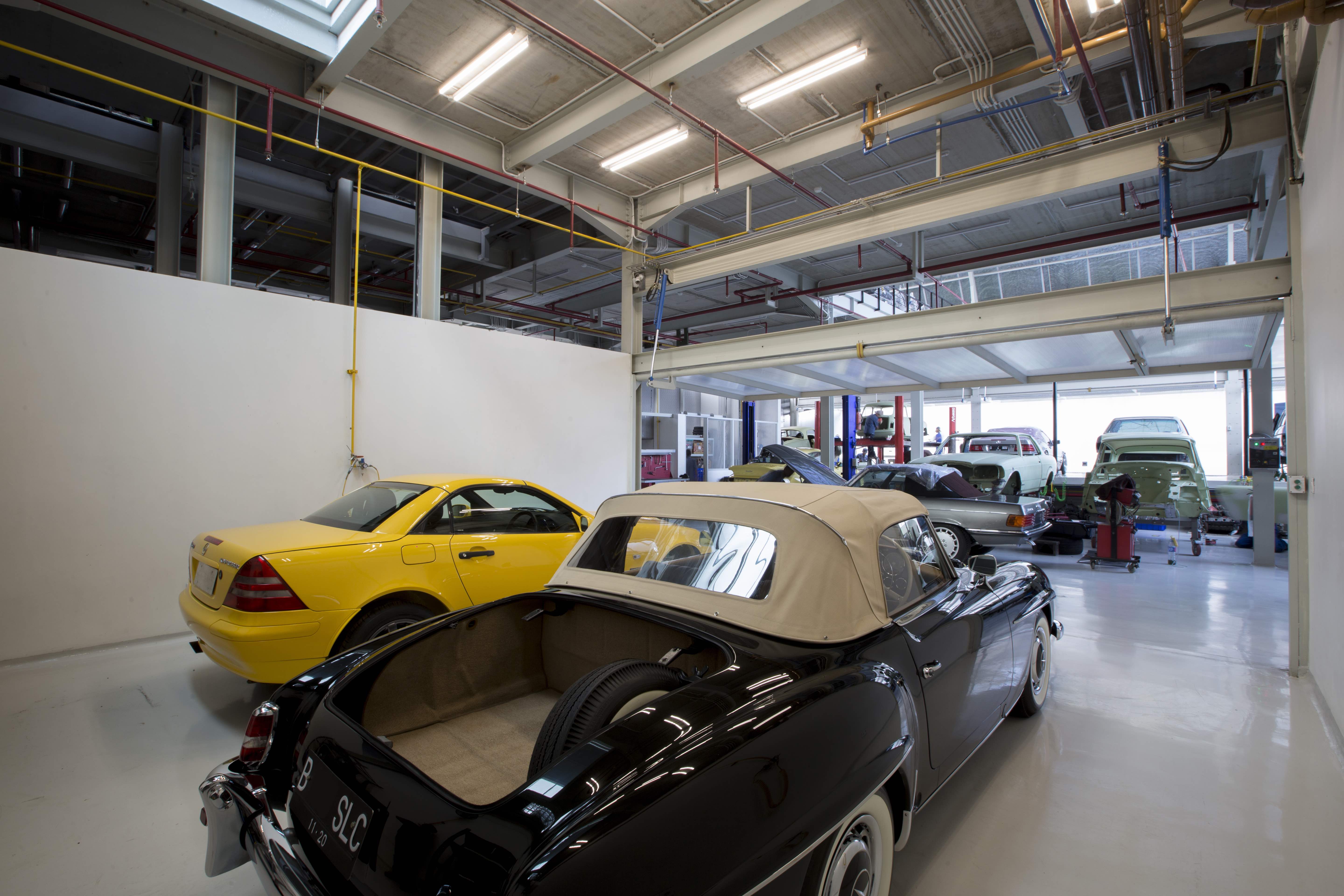 曲面魅力——汽车展览中心设计-7