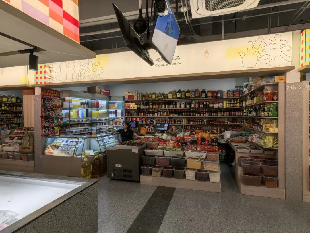 农贸市场设计案例｜菜场变身艺术生活场，“转塘南街菜市”如何重构市井空间？-68