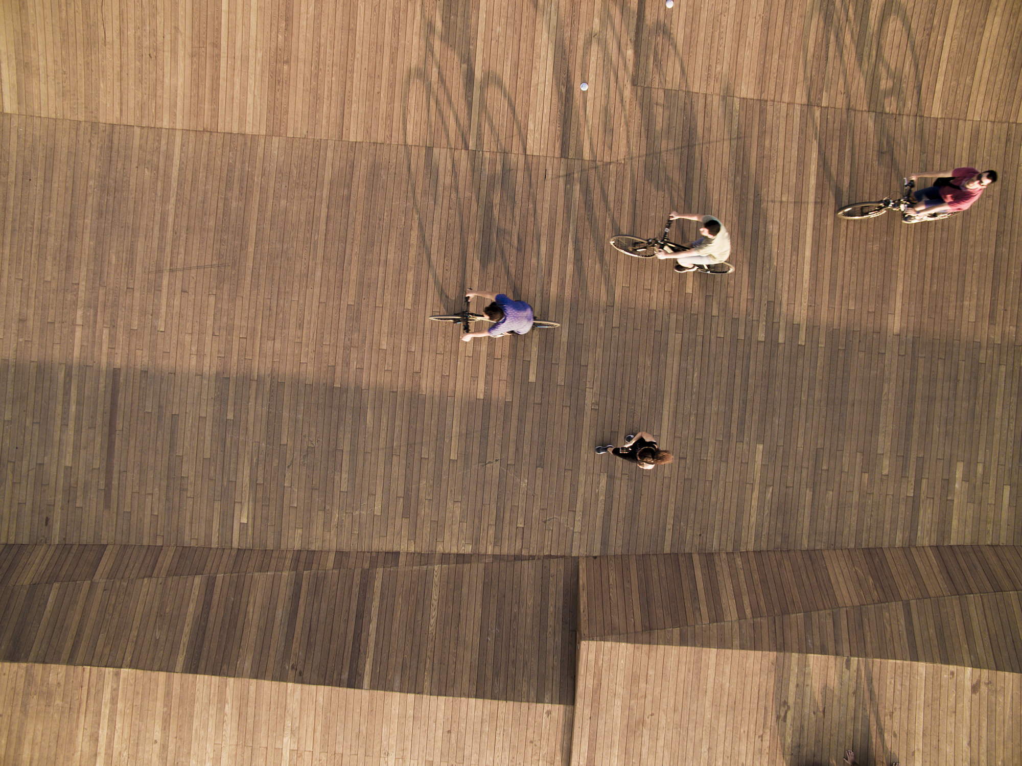 伊兹密尔海滨重塑项目 · Bostanlı日落休息室&人行天桥-15