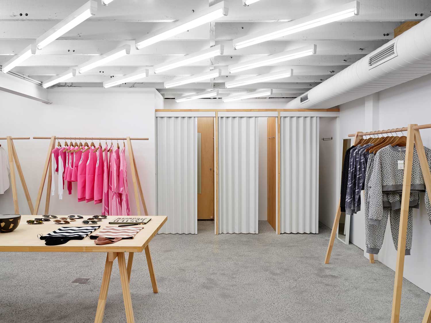 米尔恩街住宅，19 詹姆斯街，万多街，金发维纳斯零售店，砖厂设计工作室，唐娜·比昂达，测量公司，标准市场公司-20