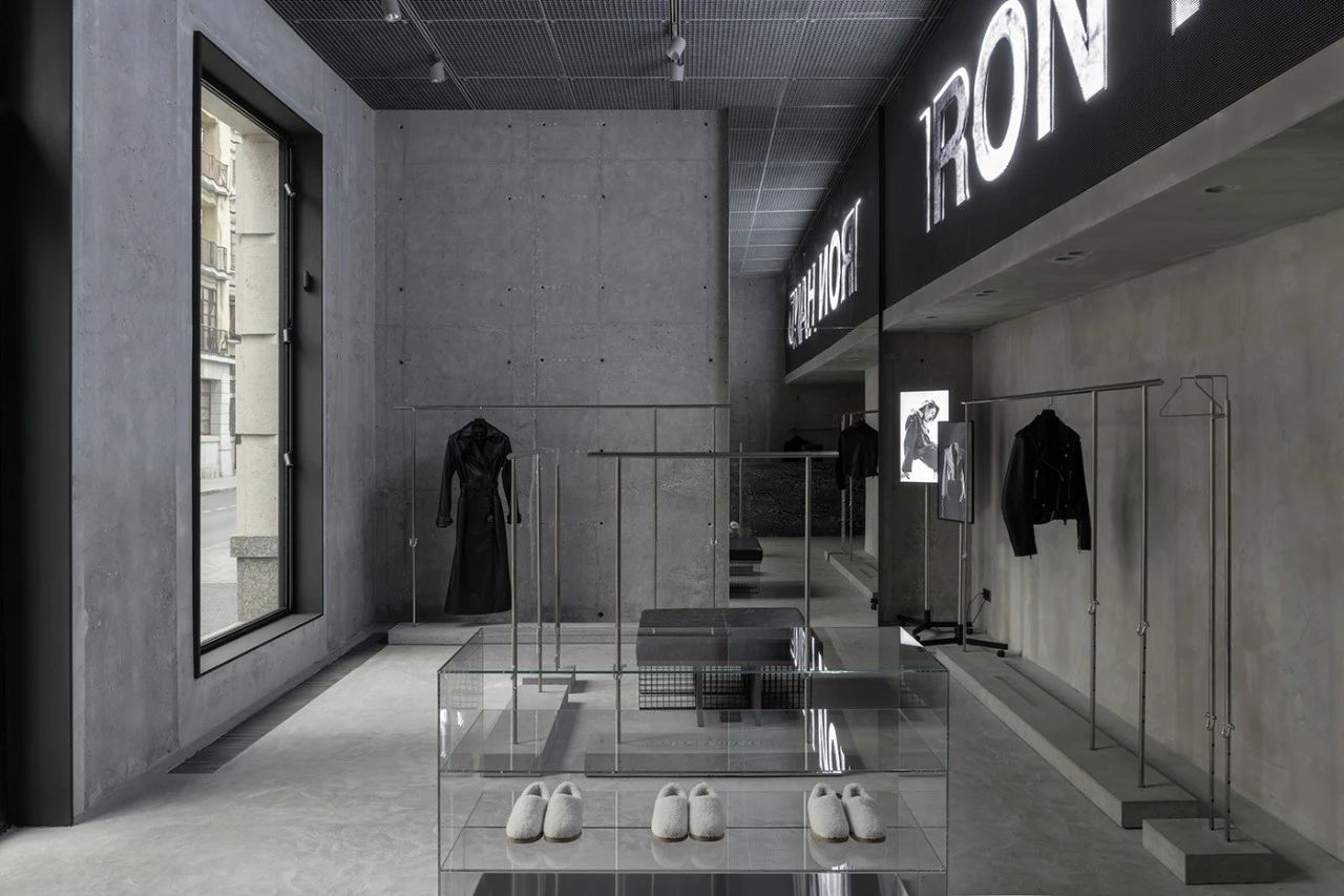 尤利亚波浪商店丨俄罗斯莫斯科丨Roman Gulyaev,Maria Tsakharias-6