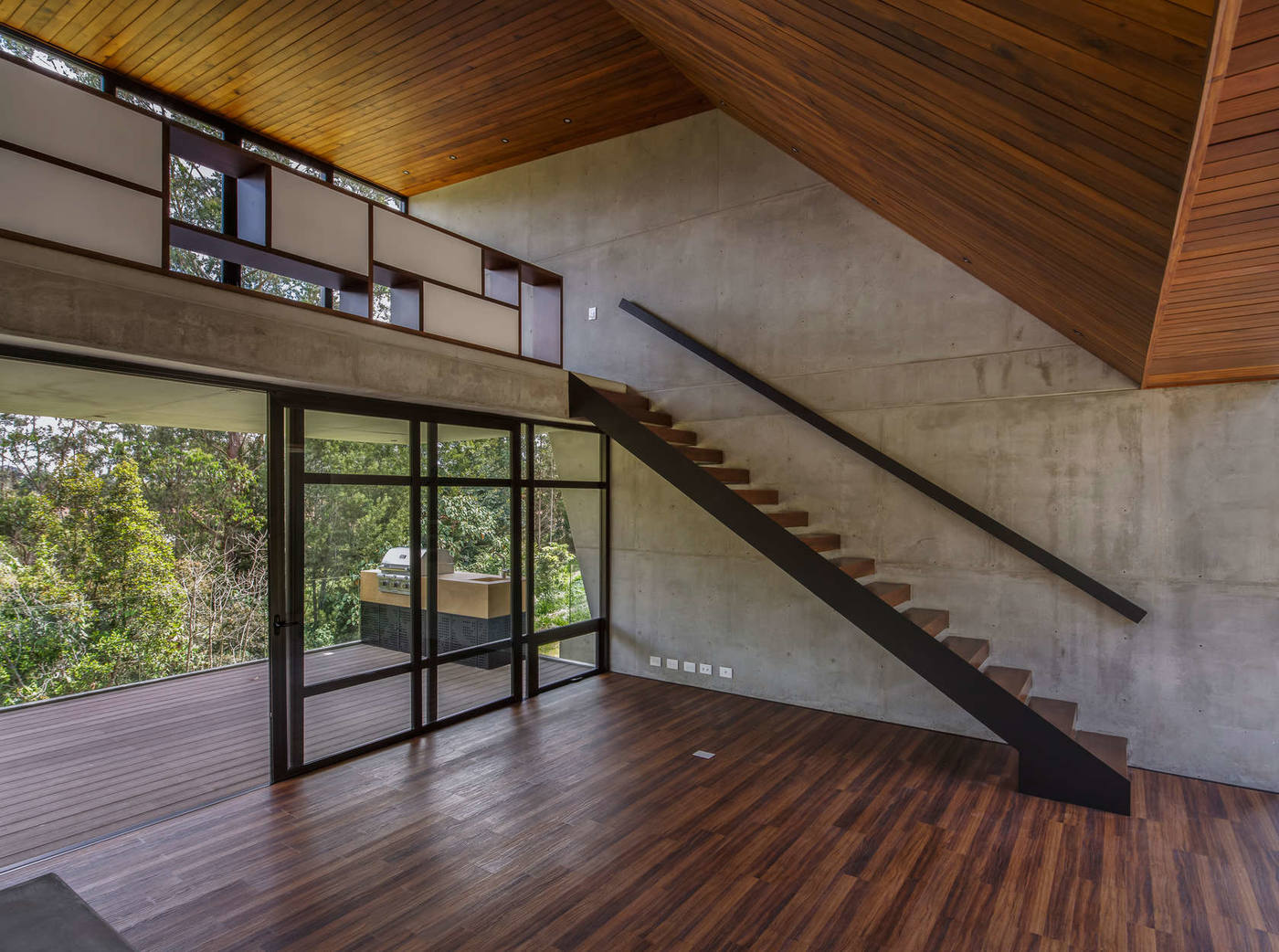 直棱直角的美好——开放可达的天井伴着散落一屋的阳光-9