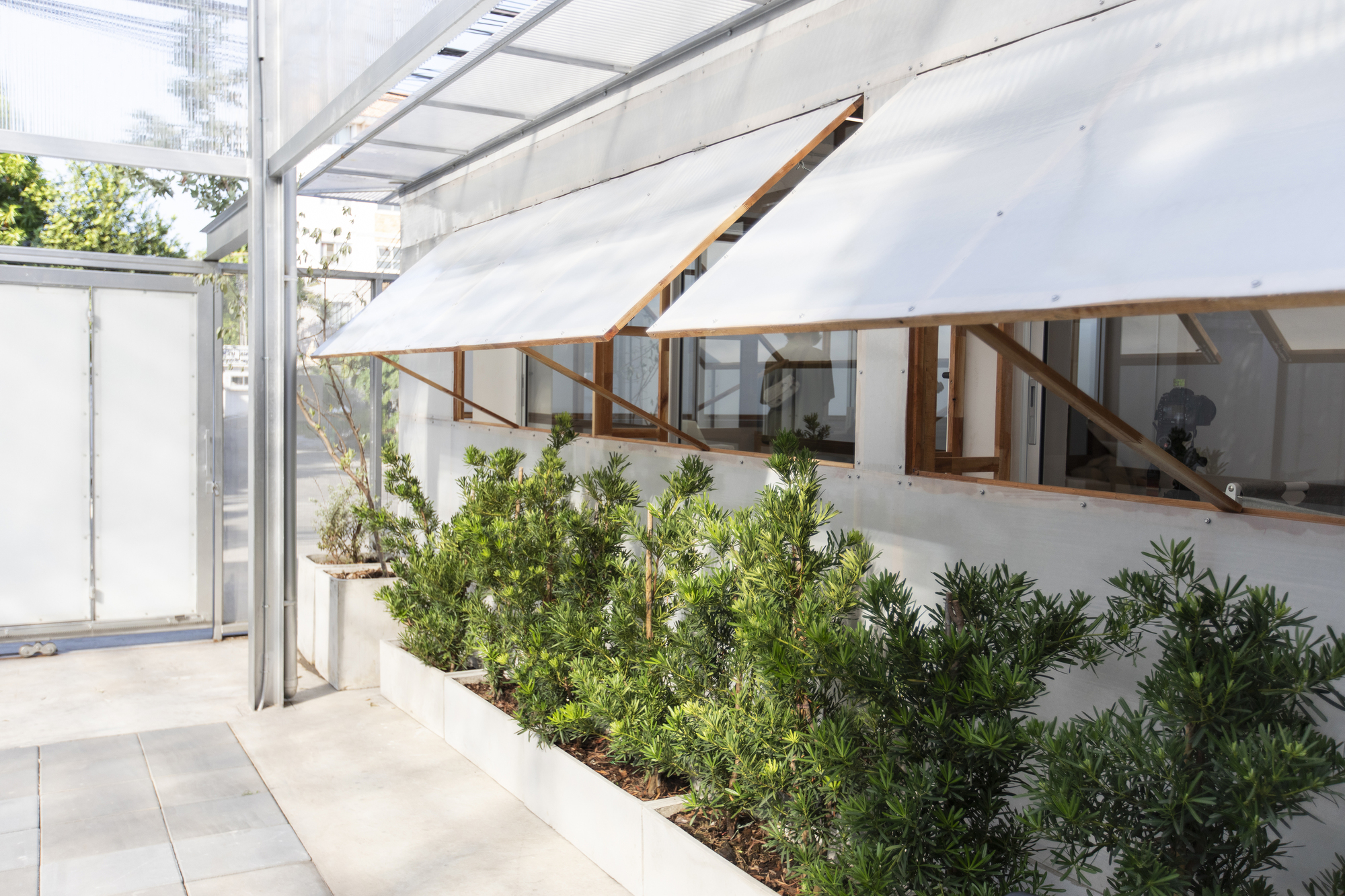 曼谷两代同堂住宅翻新-14