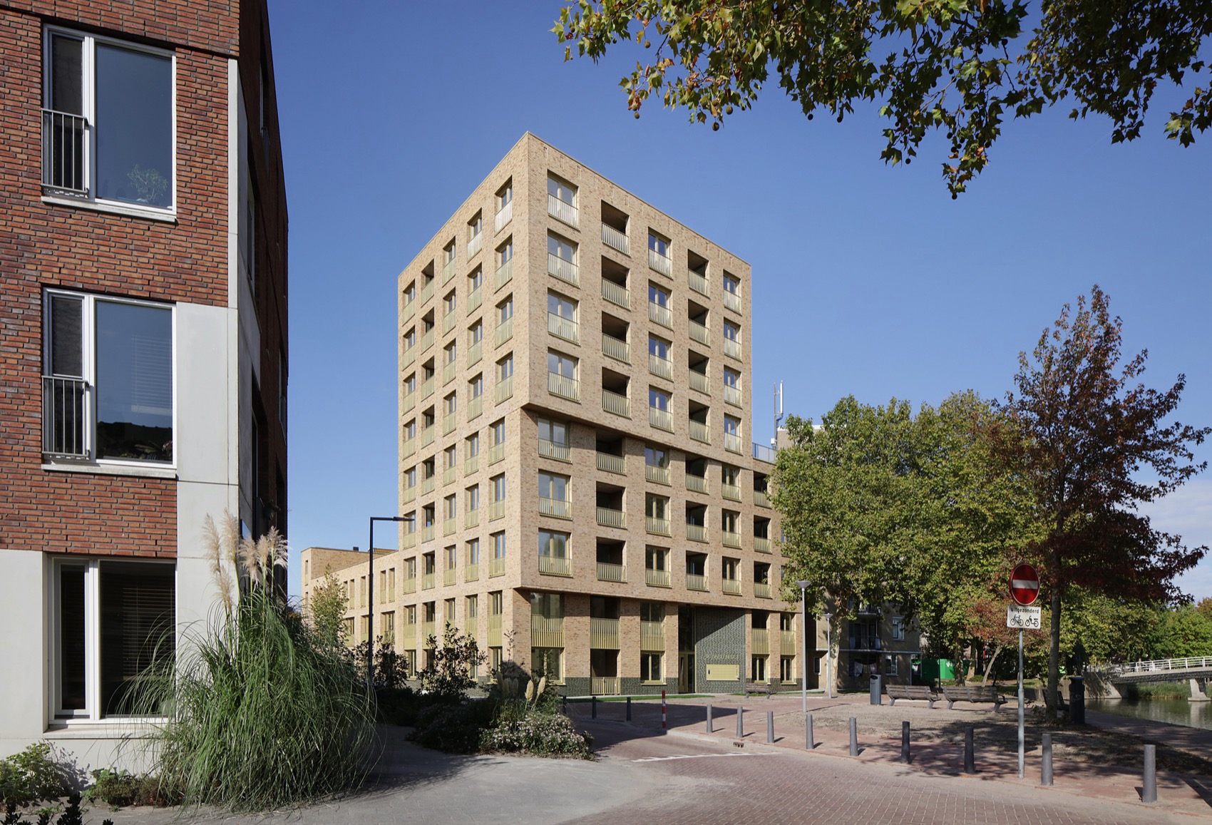 De Hartenrust住宅楼丨荷兰鹿特丹丨van Bergen Kolpa Architects-3