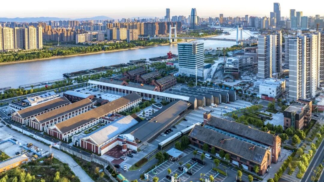 焦点新闻｜产学研三重驱动：宁波文创港荣获“流域轻舟”重点院校科技服务教学基地！-26