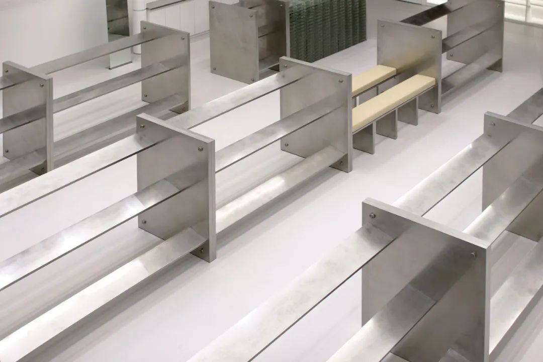 首尔 Kasina 极简鞋店空间丨韩国首尔丨unseenbird-13