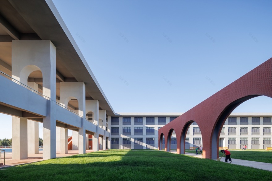 胡杨河市天北实验中学丨中国新疆丨江苏中锐华东建筑设计研究院荣朝晖工作室+趣锐(上海)-55