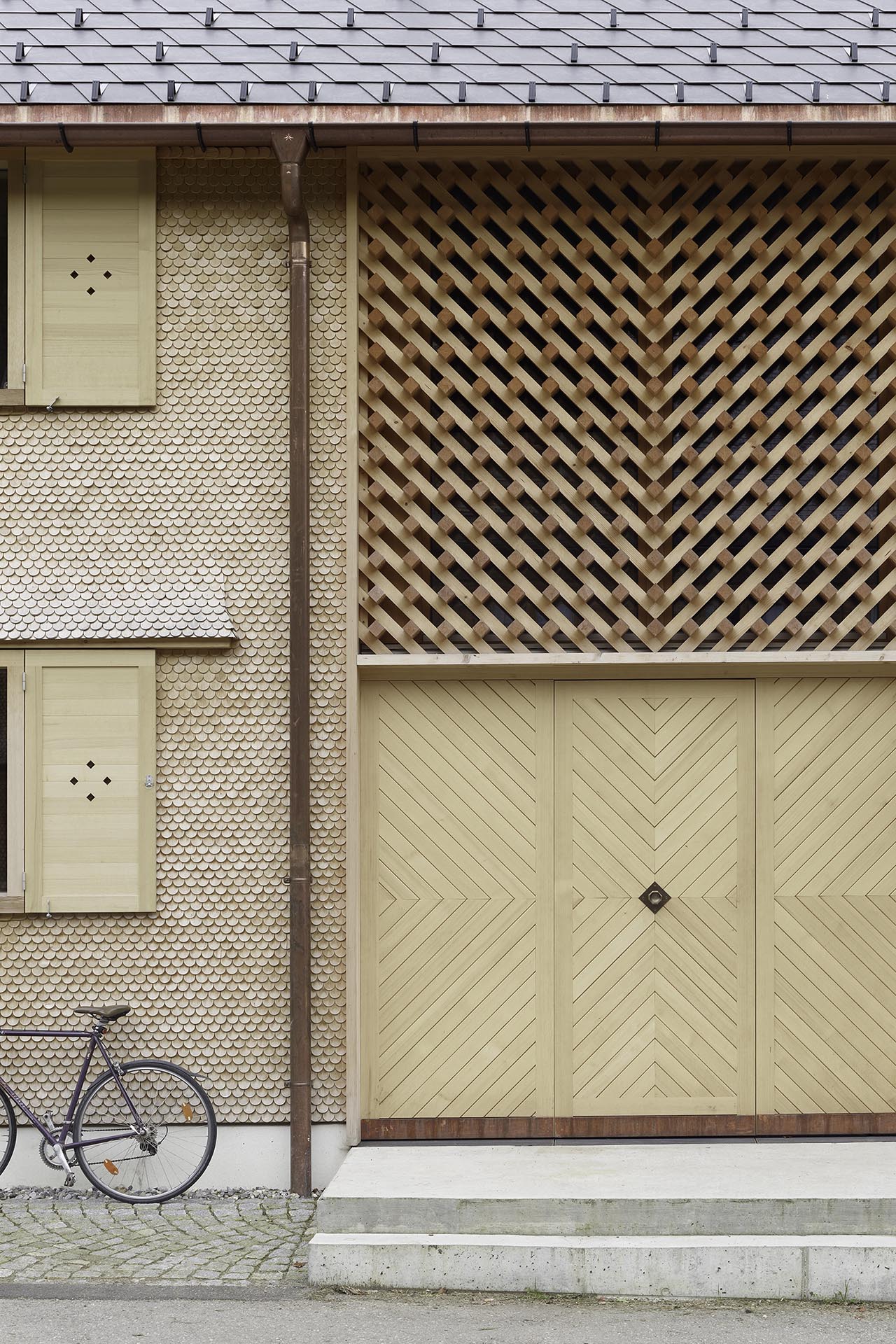 带建筑事务所的住宅建筑丨奥地利丨Innauer Matt Architekten-17