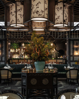 卅二公馆 Mott 32