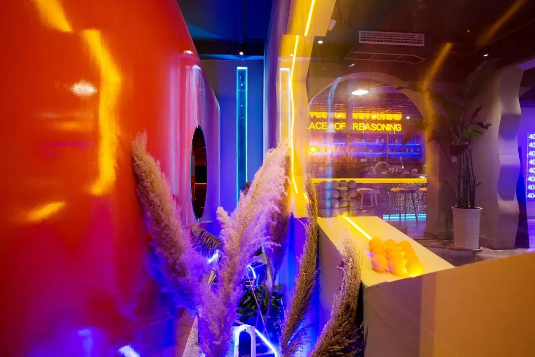 穿越时空的赛博朋克剧本杀馆·连云港 ERROR·404丨中国连云港丨点度空间设计-14