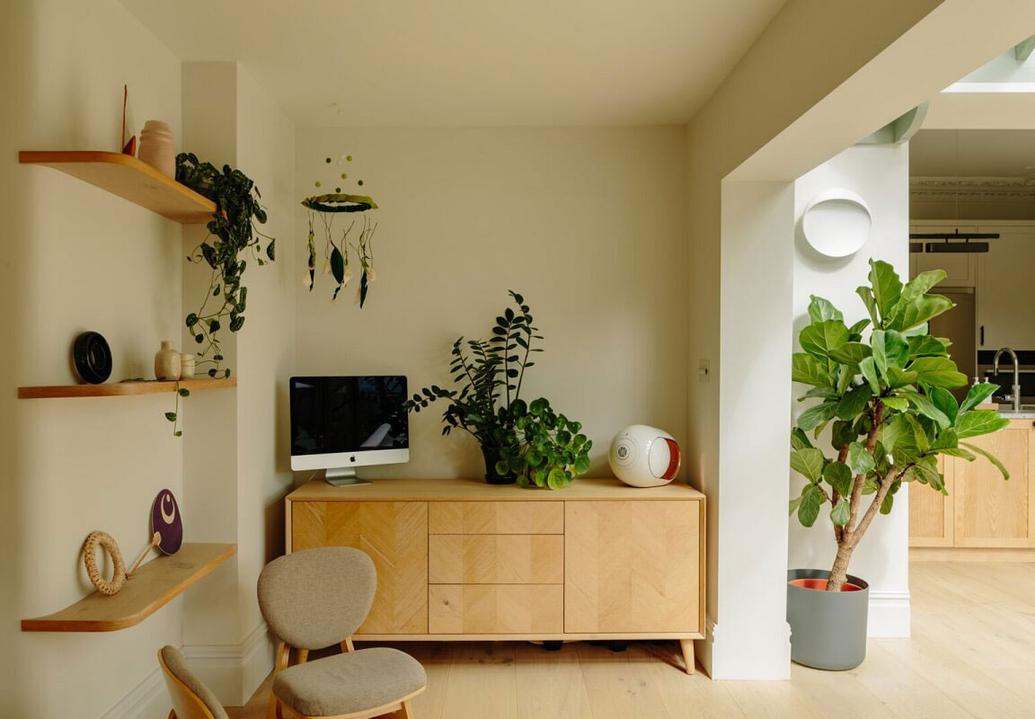 伦敦绿色客厅与桃色卧室的维多利亚式住宅设计-9