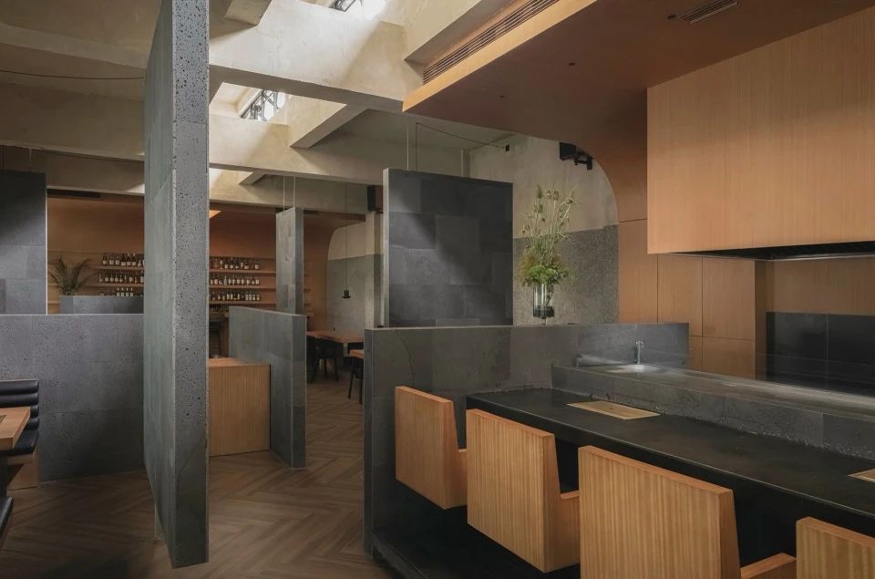 流动与稳定之间的最佳平衡点   sanga山河日料餐厅  nsaaa-28