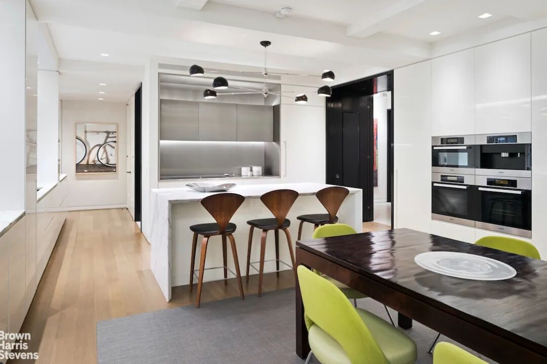 艺术与生活的双重奏：都市公寓与海滨别墅的美学碰撞-14